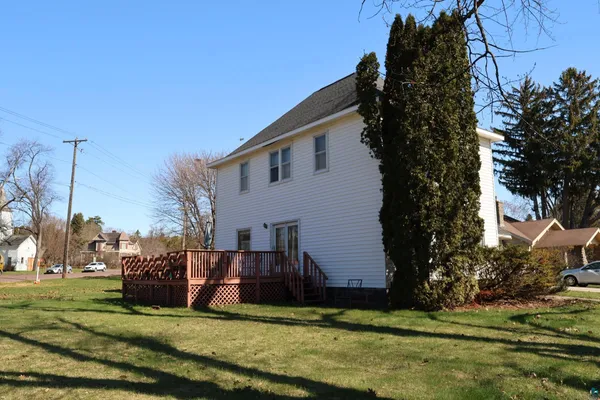 $184,900 | 111 West 3rd Street, Washburn, WI 54891