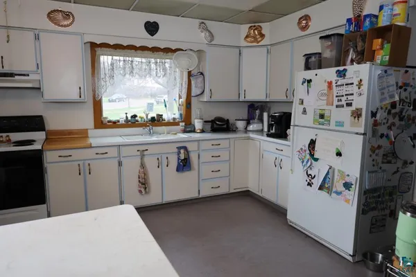 $184,900 | 111 West 3rd Street, Washburn, WI 54891