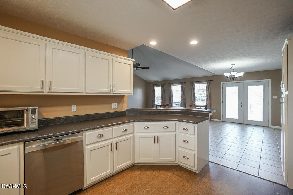 2838 Rhett Butler Drive Louisville, TN 37777 - Photo 29 of 46 DSC04244