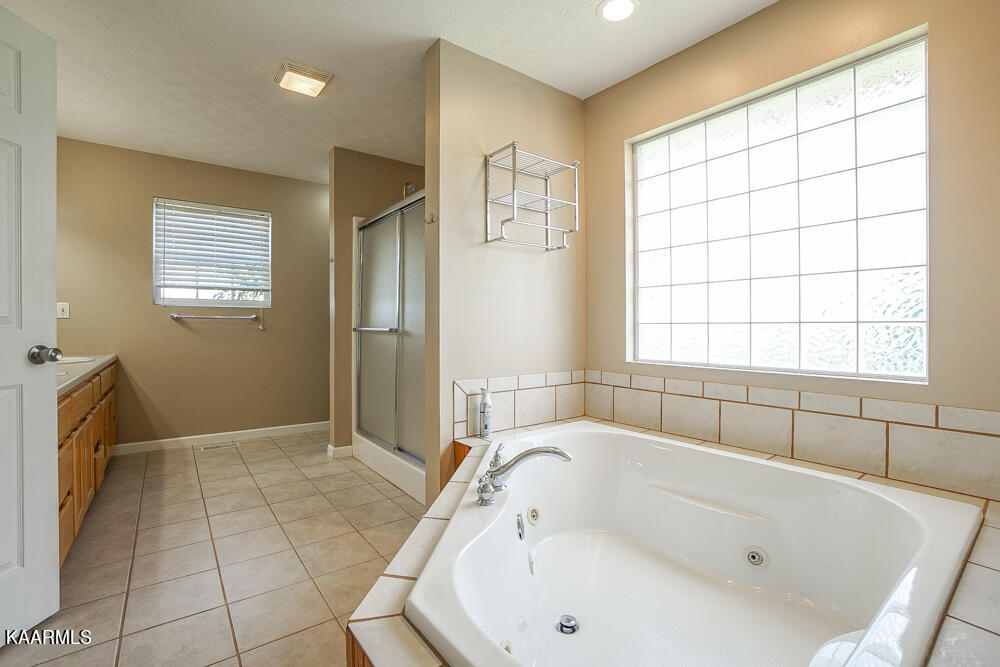 2838 Rhett Butler Drive Louisville, TN 37777 - Photo 36 of 46 DSC04252