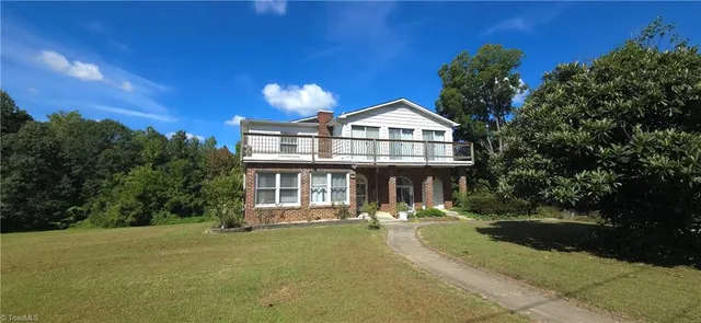 $339,900 | 928 Marlboro Street, High Point, NC 27260