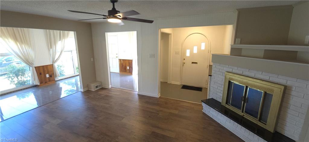 928 Marlboro Street High Point, NC 27260 - Photo 4 of 50