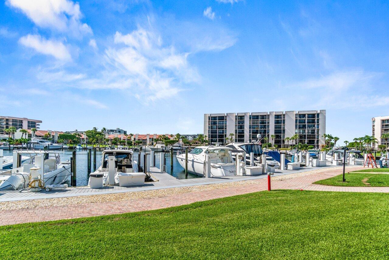 2707 North Ocean Boulevard, Unit 301D Boca Raton, FL 33431 - Photo 28 of 43 036-2707NorthOceanBoulevard-301D-BocaRat