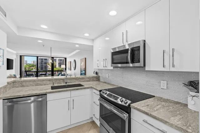 $499,000 | 2707 North Ocean Boulevard, Unit 301D, Boca Raton, FL 33431