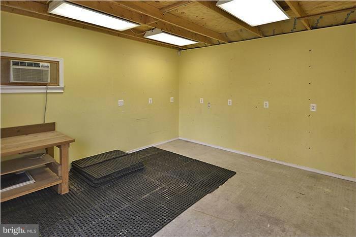 204 Estate Road Reisterstown, MD 21136 - Photo 28 of 30 Work Shop