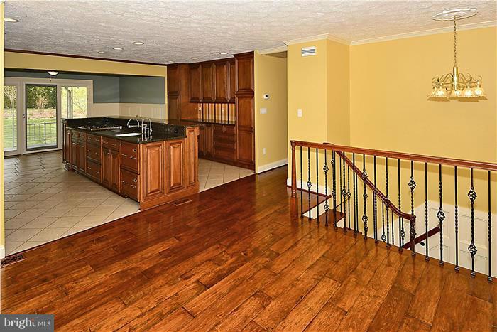 204 Estate Road Reisterstown, MD 21136 - Photo 4 of 30 Kitchen from Living Room