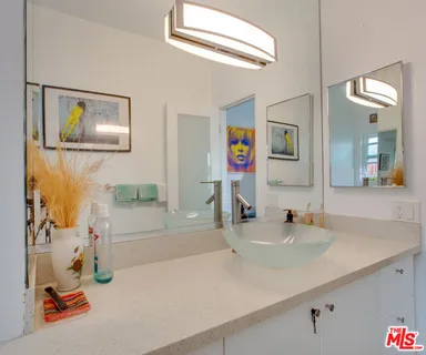 $3,150,000 | 403 Brooks Avenue, Venice, CA 90291