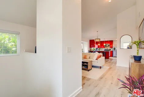 $3,150,000 | 403 Brooks Avenue, Venice, CA 90291