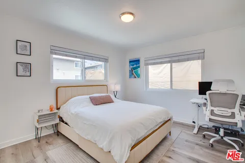 $3,150,000 | 403 Brooks Avenue, Venice, CA 90291