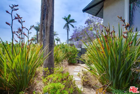 $3,150,000 | 403 Brooks Avenue, Venice, CA 90291