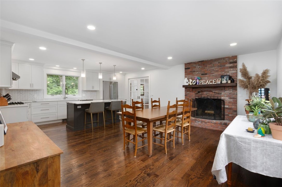 257 Shannock Road South Kingstown, RI 02879 - Photo 12 of 48