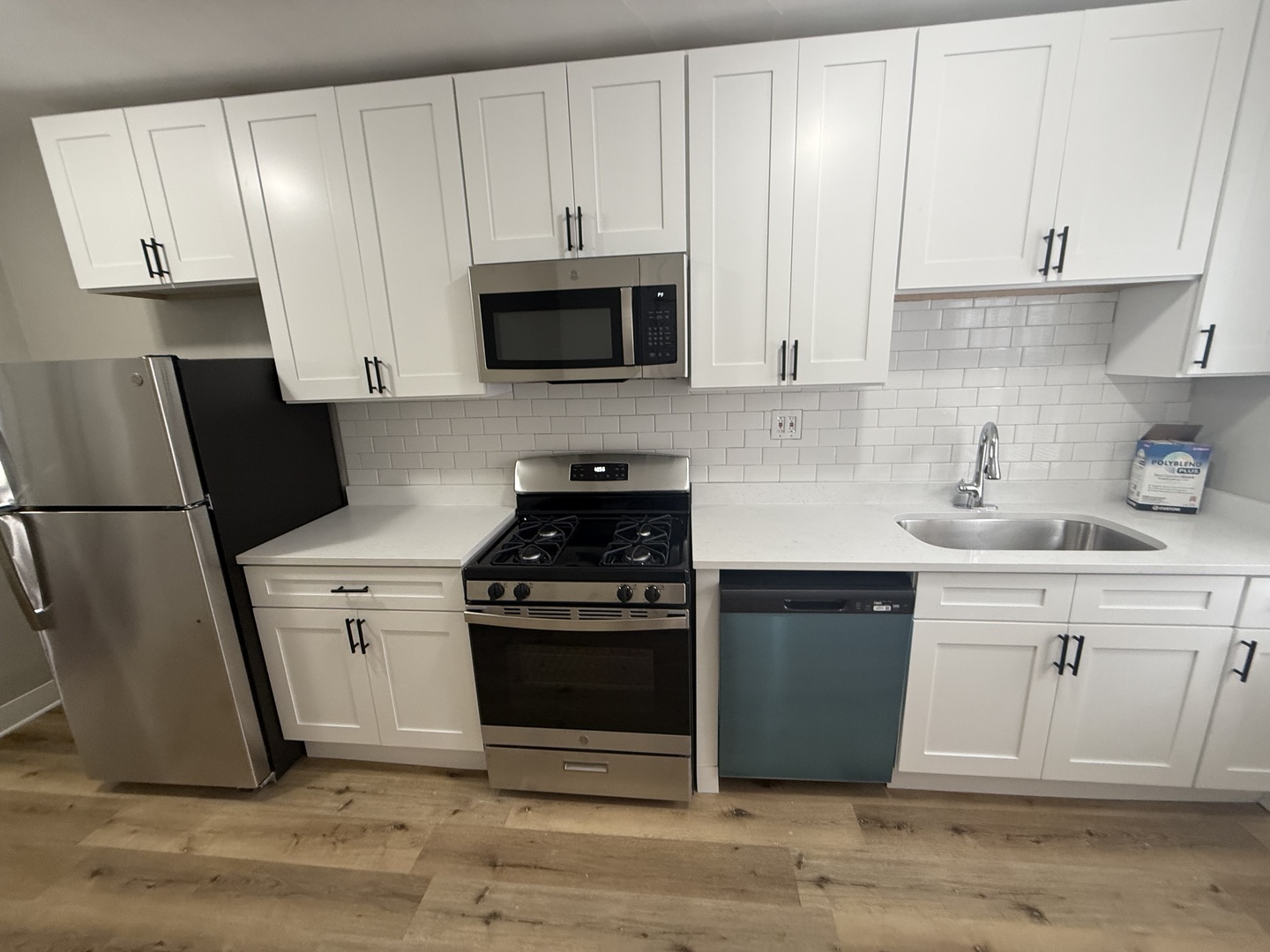 106 Lincoln Avenue, Unit 2W Riverside, IL 60546 - Photo 10 of 12