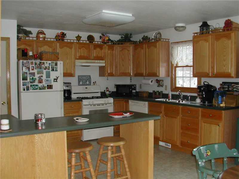 4327 Partell Street Butler, PA 16001 - Photo 2 of 22 Kitchen.