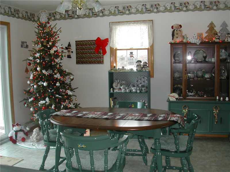 4327 Partell Street Butler, PA 16001 - Photo 4 of 22 Kitchen.