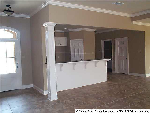 10716 Springtree Avenue Baton Rouge, LA 70810 - Photo 6 of 11 Gallery Image 6