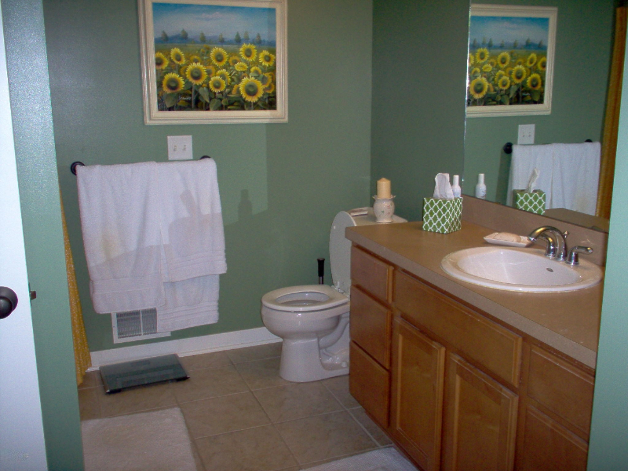 2045 Orchard Ridge Drive Northwest Walker, MI 49534 - Photo 13 of 25 Master bath