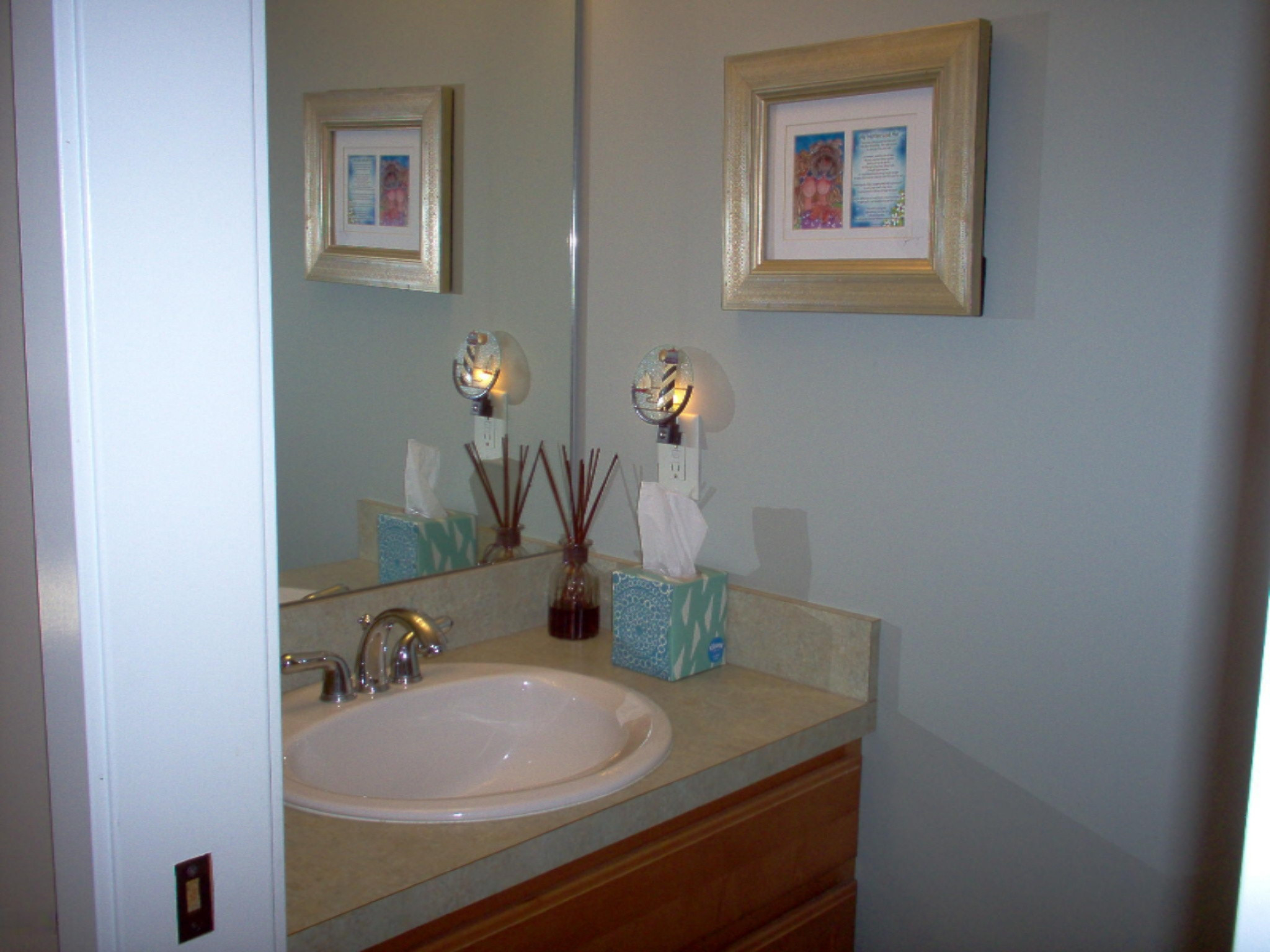 2045 Orchard Ridge Drive Northwest Walker, MI 49534 - Photo 15 of 25 Bathroom on main floor