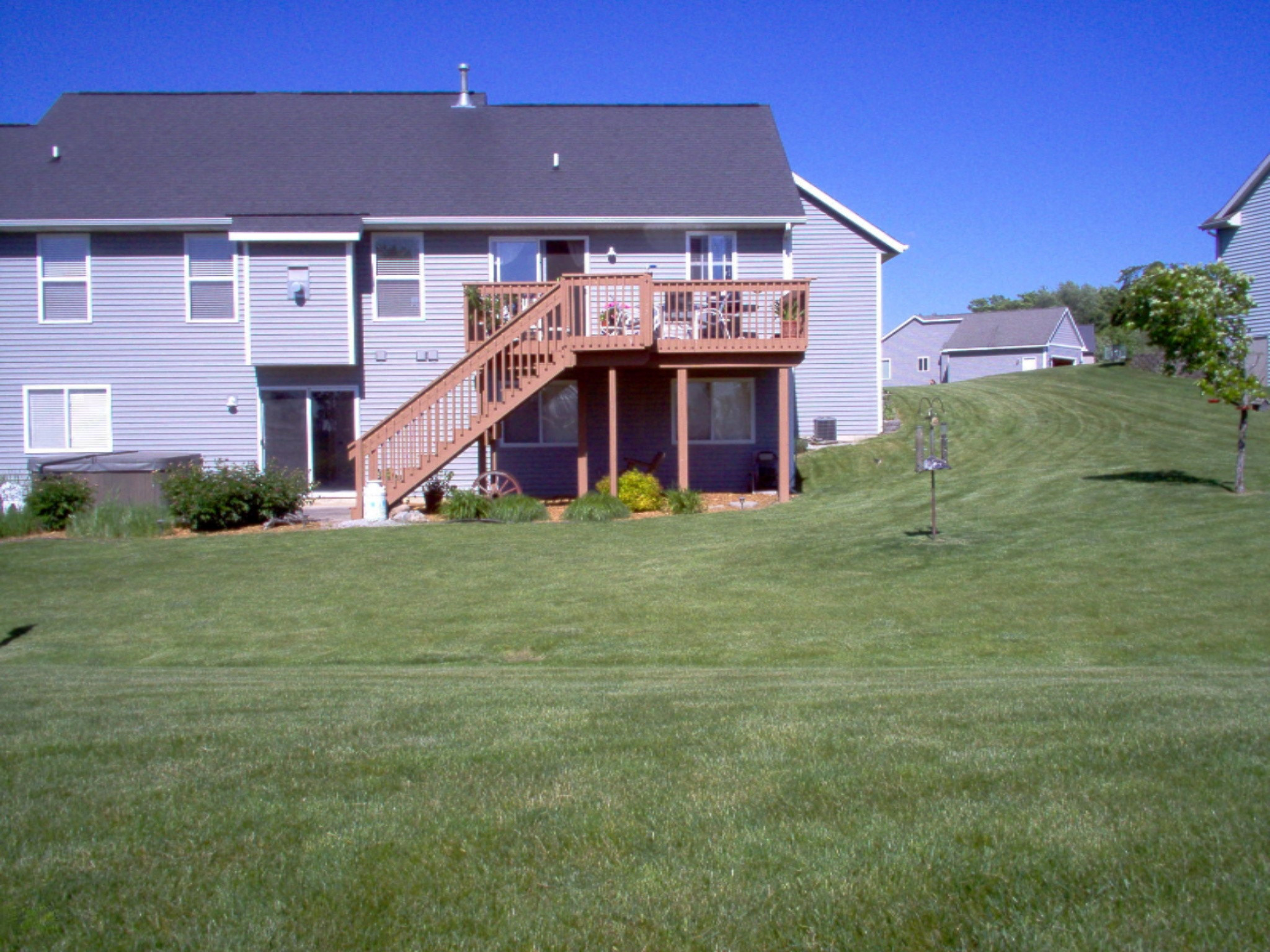 2045 Orchard Ridge Drive Northwest Walker, MI 49534 - Photo 4 of 25 Back of home