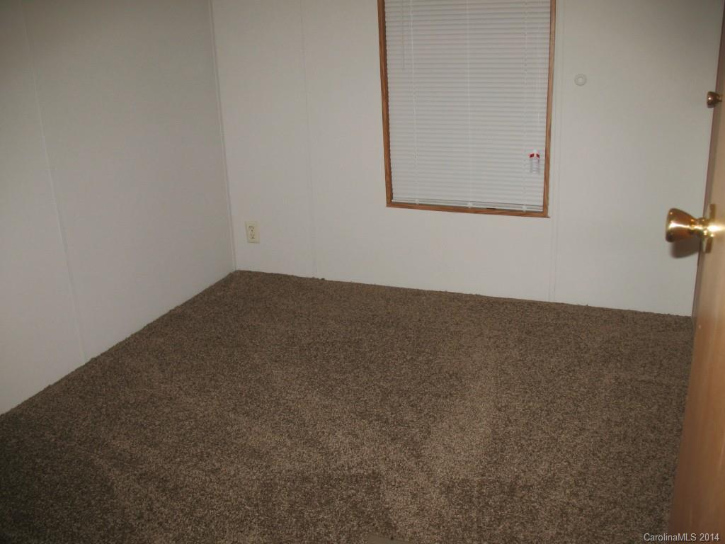 1072 Love Valley Road Clover, SC 29710 - Photo 4 of 16 Gallery Image 4