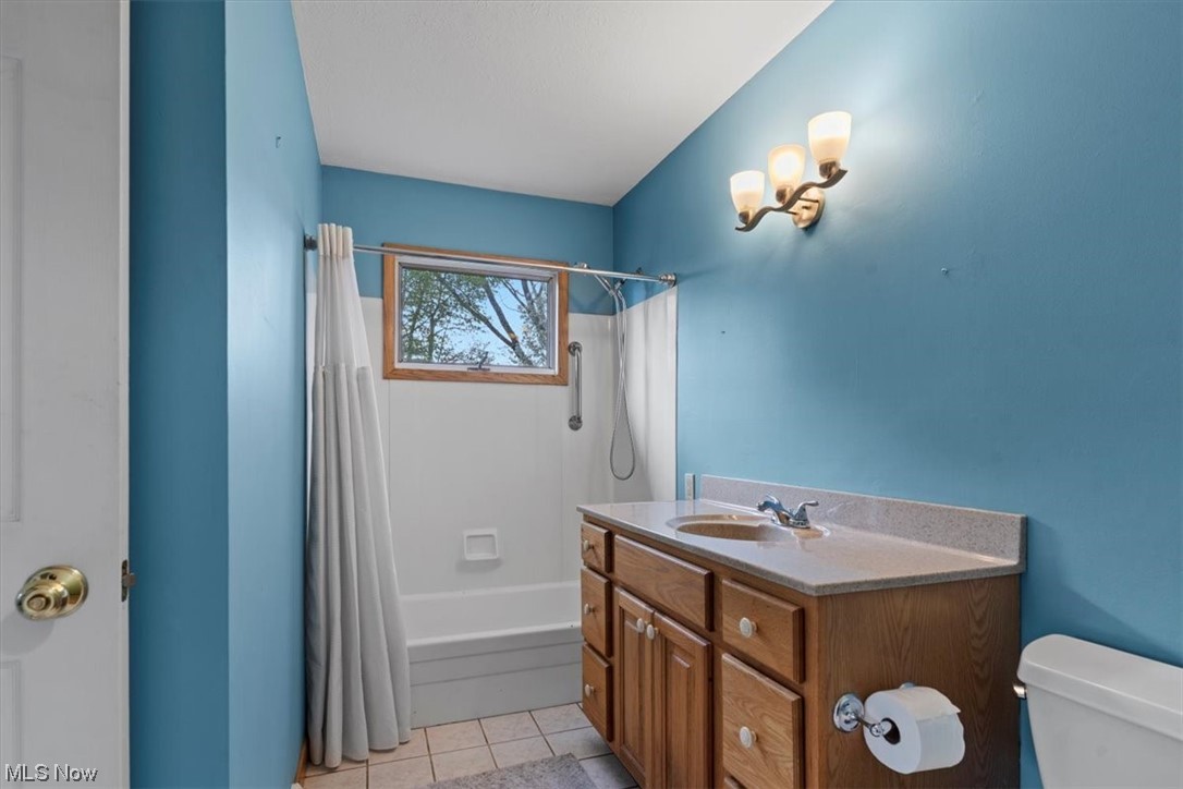2660 North Ridge Road Painesville, OH 44077 - Photo 25 of 27 Bathroom #1