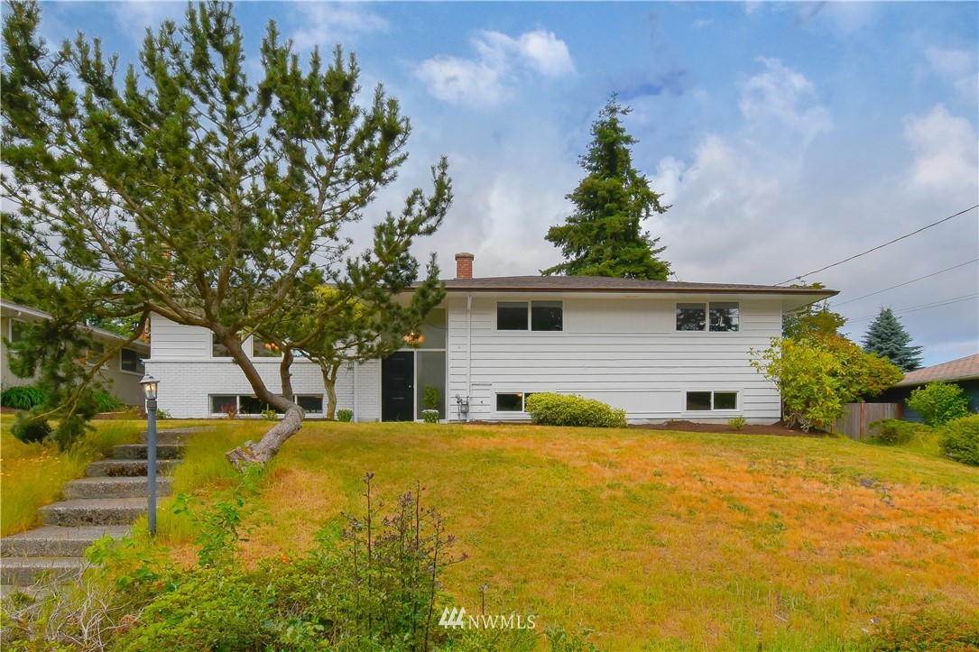 5116 West Highland Road Everett, WA 98203 - Photo 2 of 25