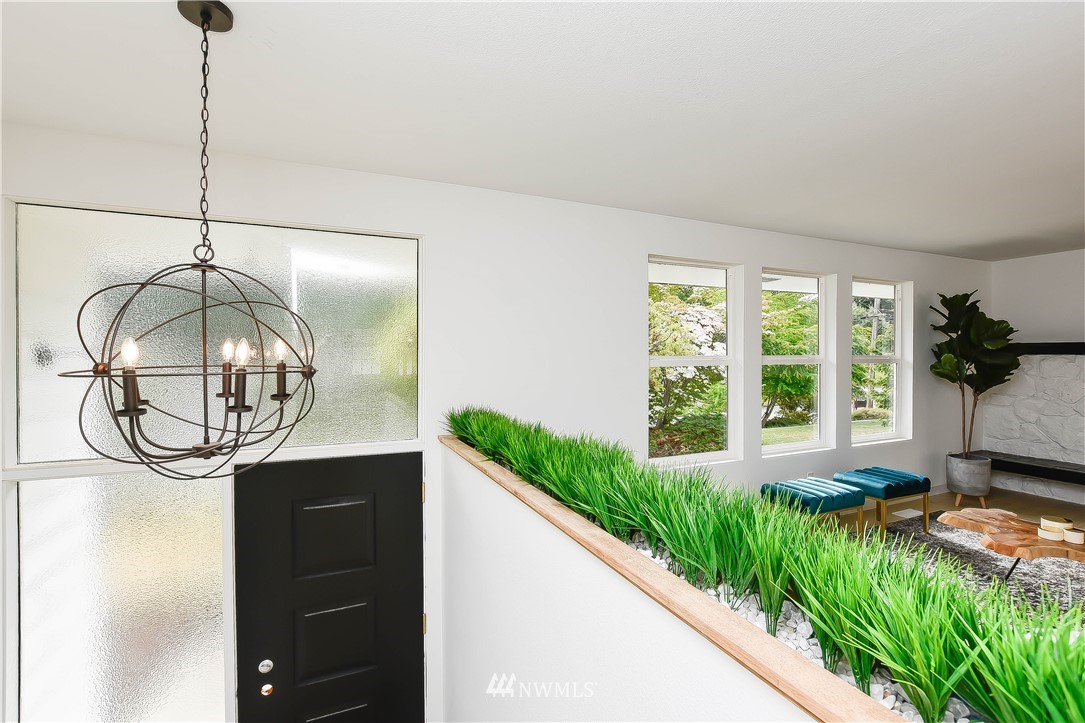 5116 West Highland Road Everett, WA 98203 - Photo 3 of 25