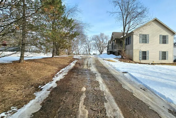 $298,000 | 10513 Loughrea Lane, Cement City, MI 49233