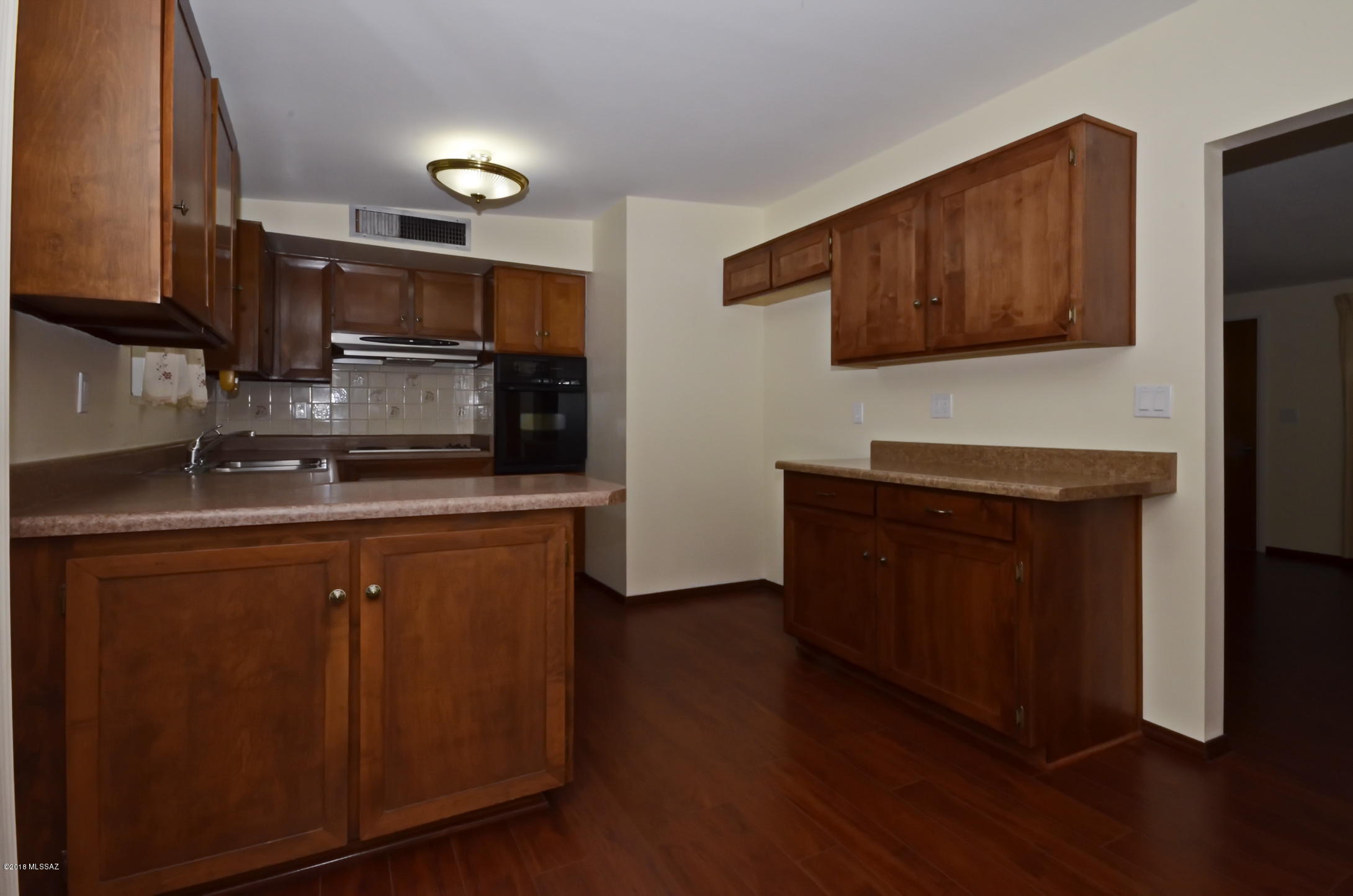 1851 West Camelot Road Tucson, AZ 85713 - Photo 11 of 29