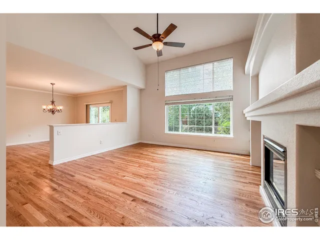 a view interior of a house wooden floor and an empty room