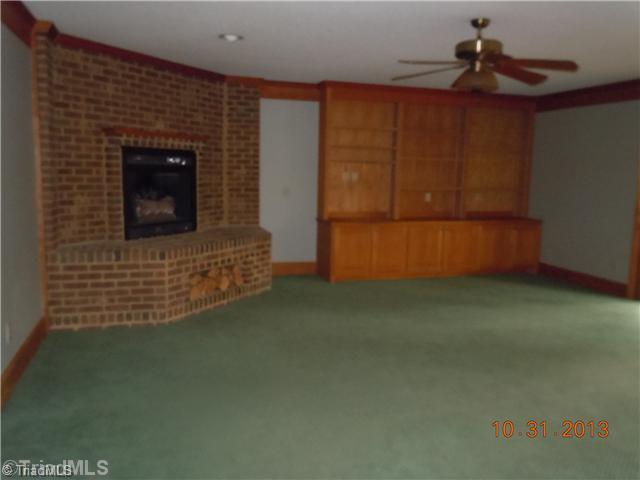 4244 Wayne Road Greensboro, NC 27407 - Photo 5 of 12 Den/Family/Great Room.