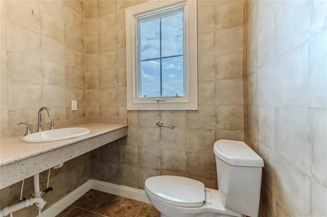 $985,000 | 3073 Gulf Winds Circle, Hernando Beach, FL 34607