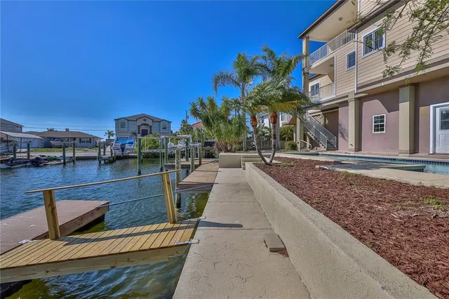 $985,000 | 3073 Gulf Winds Circle, Hernando Beach, FL 34607