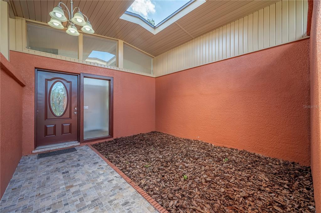 2214 Nottingham Road Lakeland, FL 33803 - Photo 36 of 40 a view of a hallway