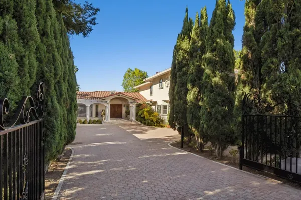 $7,250,000 | 26201 Elena Road, Los Altos Hills, CA 94022