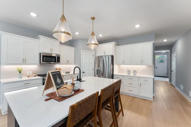 $480,990 | 604 James Parkway, Elko New Market, MN 55054