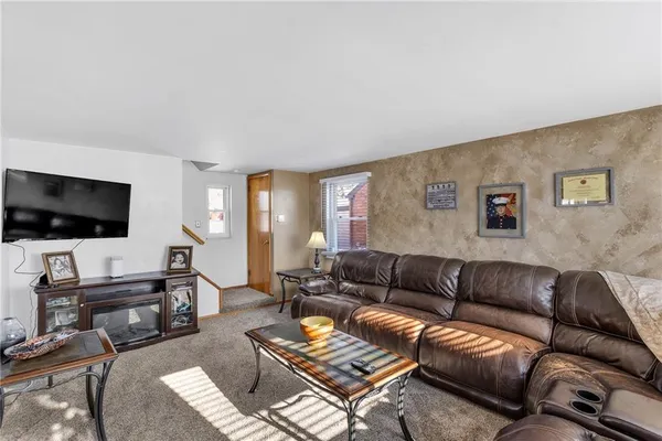 $220,000 | 440 Brunner Drive, Monroeville, PA 15146