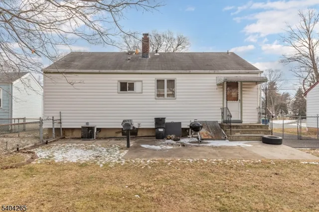 $399,900 | 399 Richard Way, North Plainfield, NJ 07060