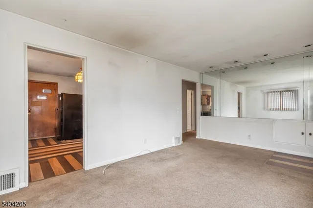 $399,900 | 399 Richard Way, North Plainfield, NJ 07060