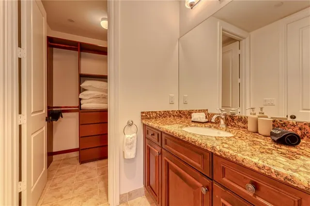 $10,995 | 1206 Northeast 1st Street, Unit 1206, Fort Lauderdale, FL 33301