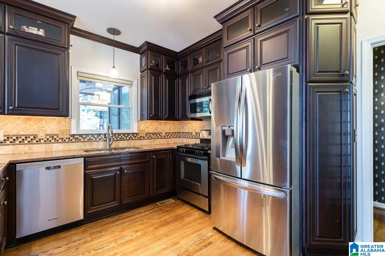 901 Highland Road Birmingham, AL 35209 - Photo 9 of 46