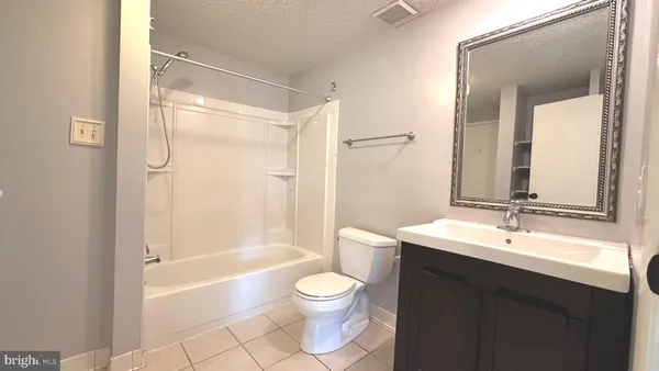 $2,500 | 13566 Bentley Circle, Woodbridge, VA 22192