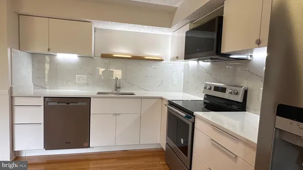 $2,500 | 13566 Bentley Circle, Woodbridge, VA 22192