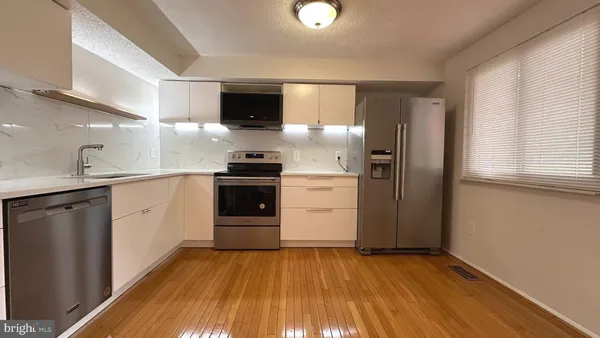 $2,500 | 13566 Bentley Circle, Woodbridge, VA 22192