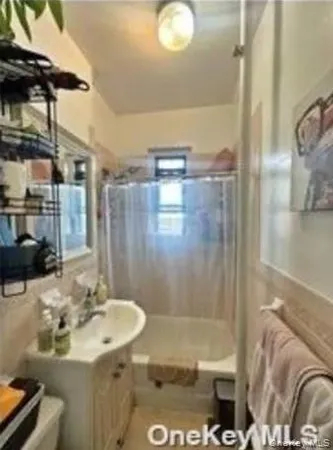 $259,000 | 21-78 35th Street, Unit 5F | Astoria