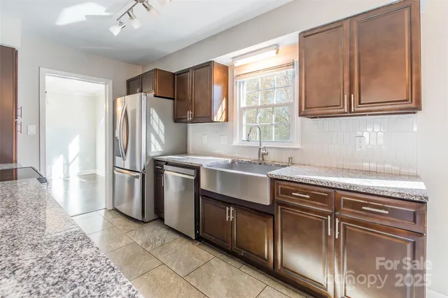 $525,000 | 8708 Parkchester Drive, Charlotte, NC 28277