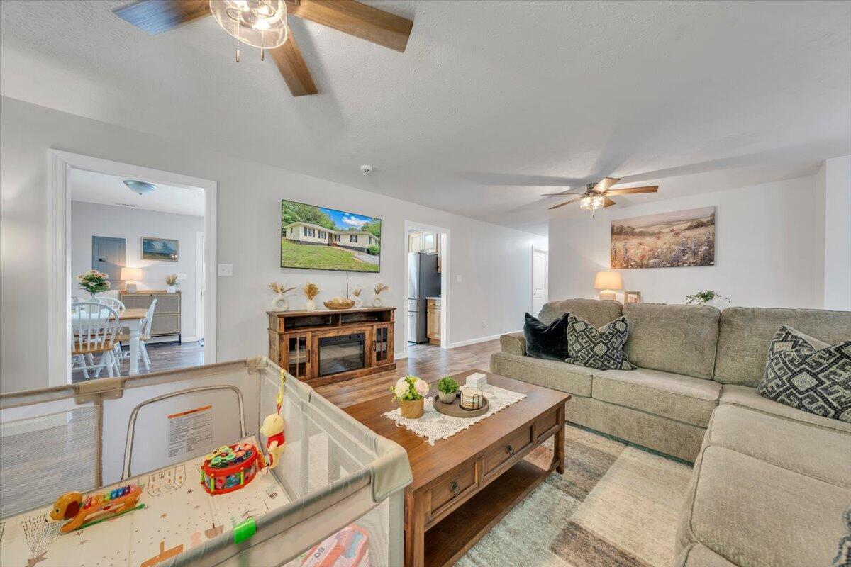 4218 Goose Dam Road Rocky Mount, VA 24151 - Photo 6 of 27 07-MIB00380