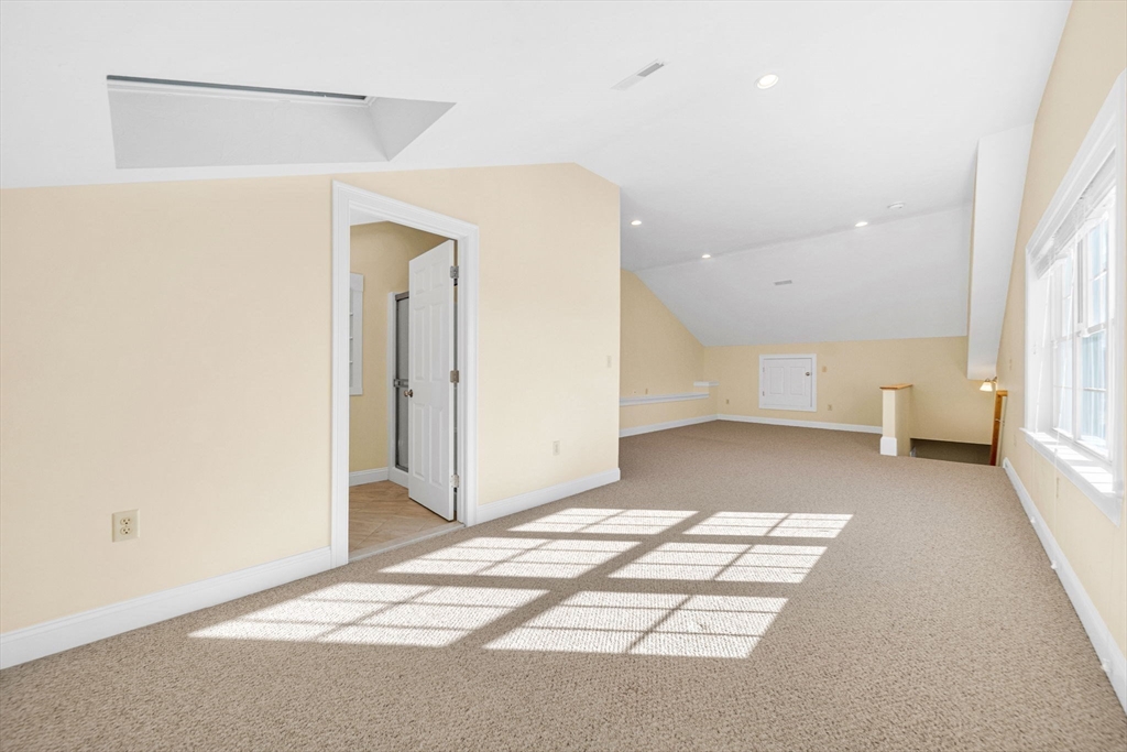 385 Hillside Avenue, Unit 385 Needham, MA 02494 - Photo 27 of 37