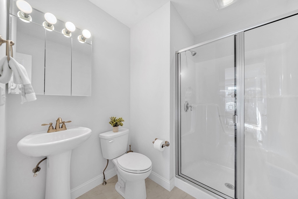 385 Hillside Avenue, Unit 385 Needham, MA 02494 - Photo 3 of 37