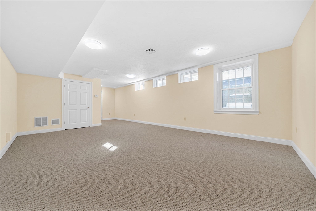 385 Hillside Avenue, Unit 385 Needham, MA 02494 - Photo 31 of 37