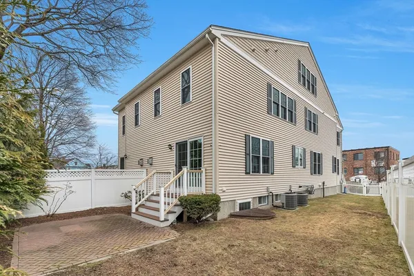 $1,445,000 | 385 Hillside Avenue, Unit 385, Needham, MA 02494